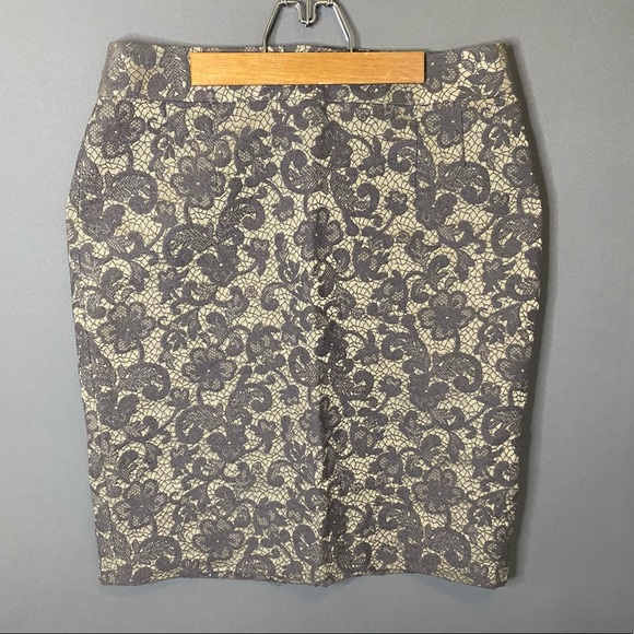 Classy Floral Embroidered Pencil Skirt - Picture 1 of 11